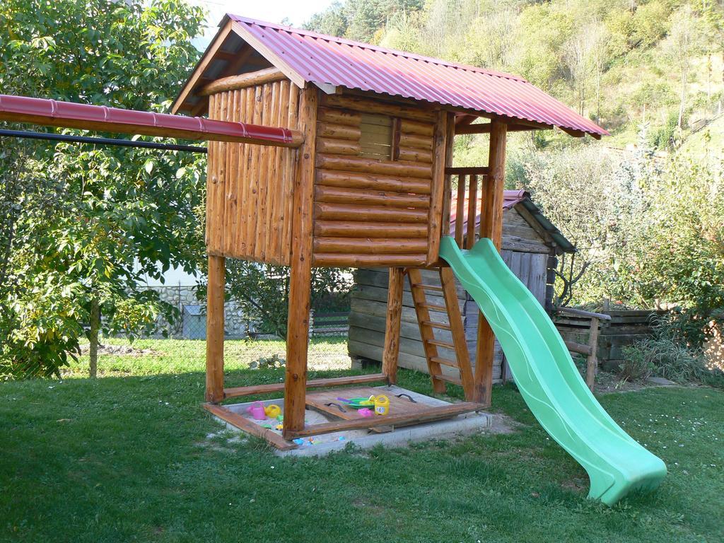 Guest House Pieninka Lesnica Exterior photo